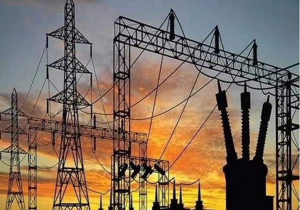 Pakistanis Paid Over Rs 700 Billion in Taxes Through Electricity Bills in FY 2024-25