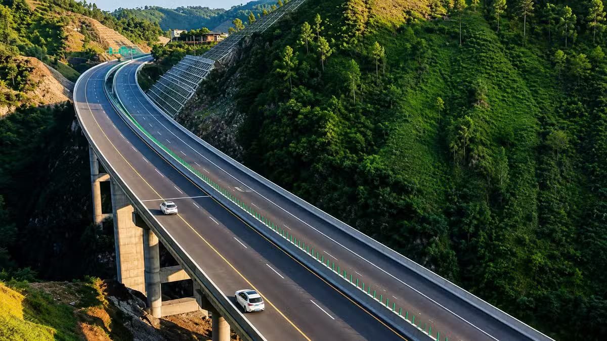 Govt Allocates Rs 900 Million for Hazara Motorway Repairs
