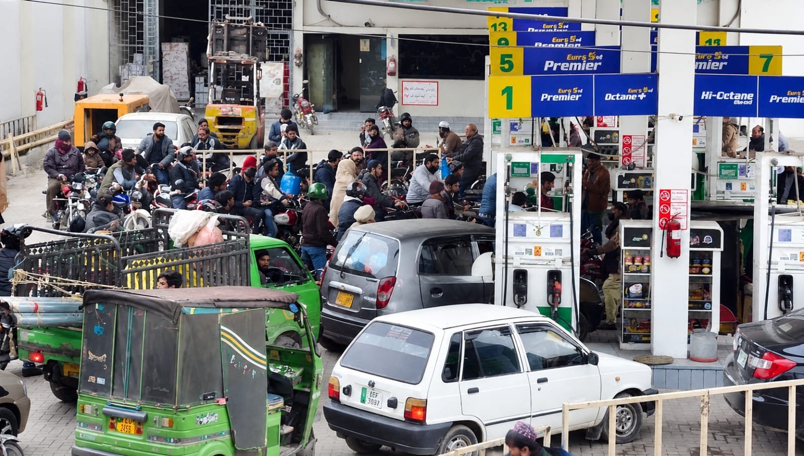 Petrol Dealers Reject Proposed Smart Lockdown, Demand Government Provide Relief From Its Own Funds
